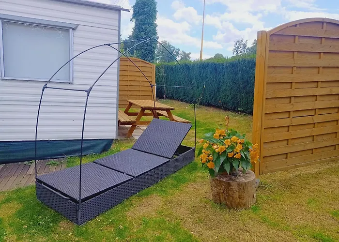 Obok Plazy Camping *